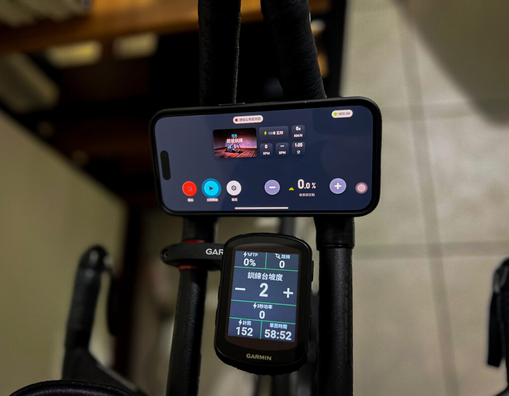 Tacx Training App為主要控制端,車錶輔助紀錄
